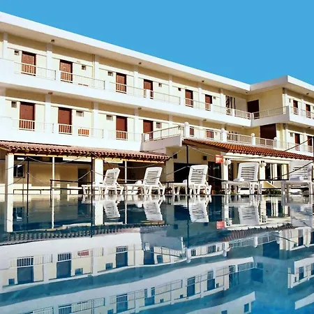 Prassino Nissi Hotel 2*